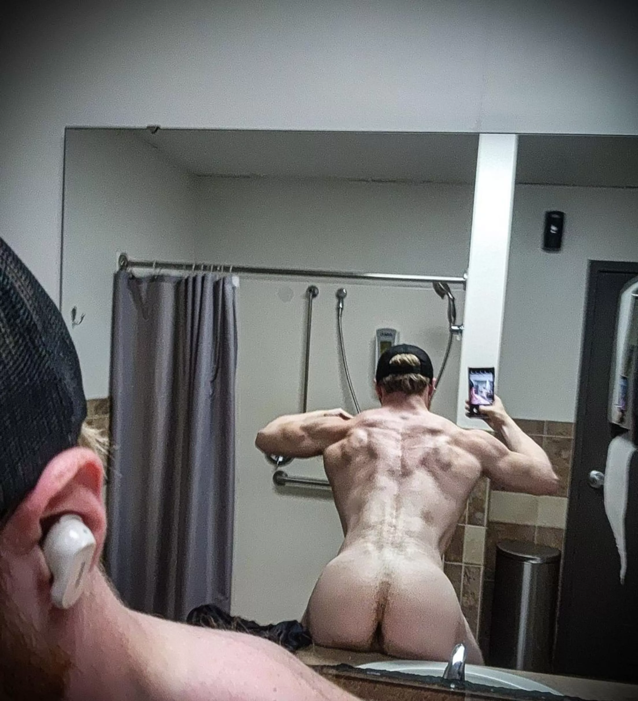 My ass hasn't been used in 4 + years. Wanna change that?  posted by gymbruhhhhh