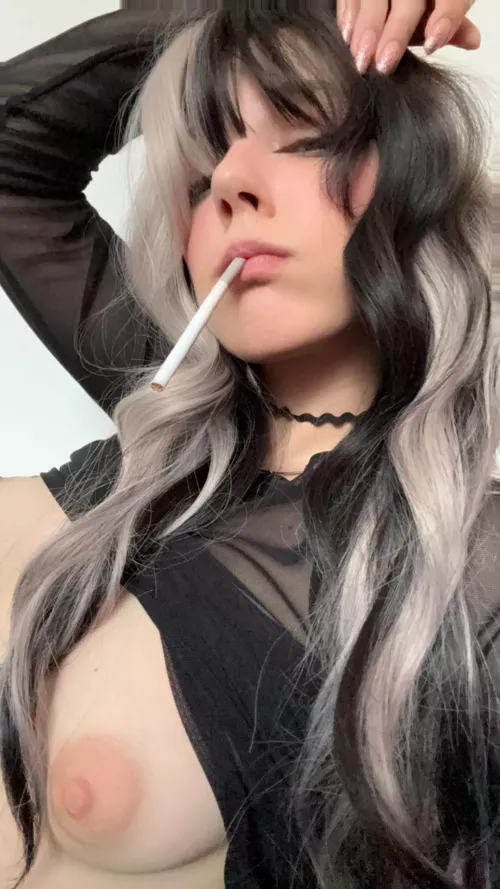 ooopsie it just poped out on her own.. Now give me a lighter <3 by puwussycat