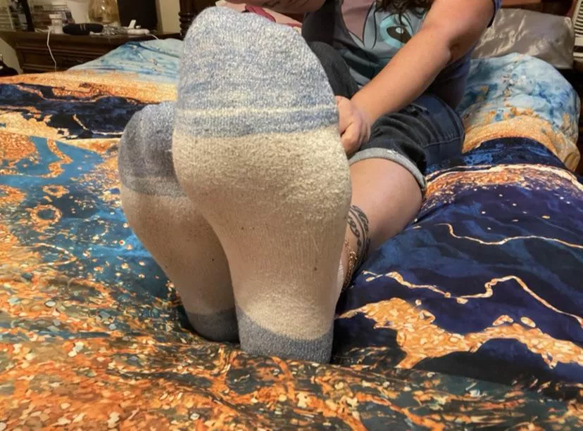 [Selling] Do me a quick favor, give these 4 day old pumas a smell test before I ship them out 😉💕 posted by Tattoo_Goddess420