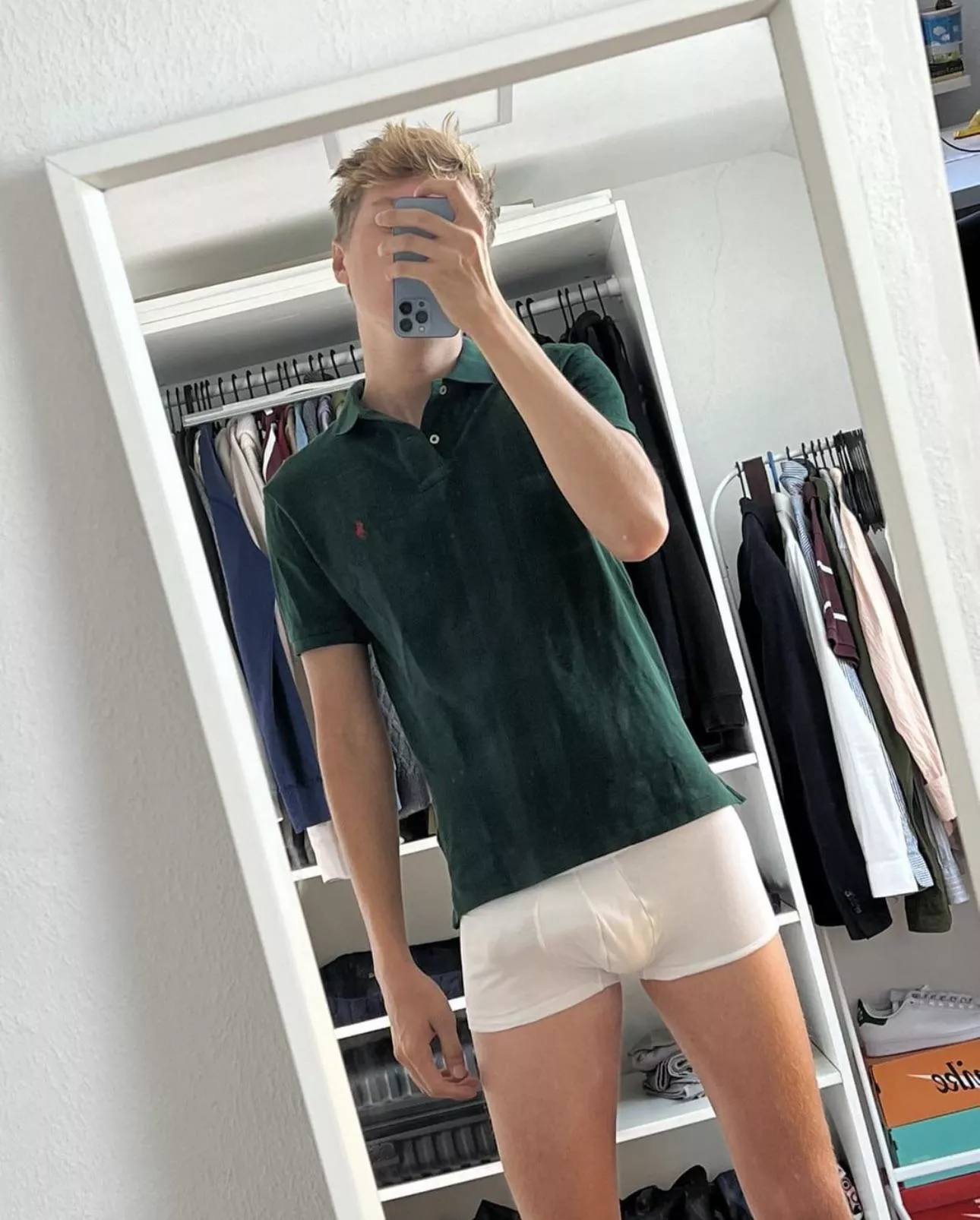 Send the college twink some money 😈😈 posted by luketwinkler