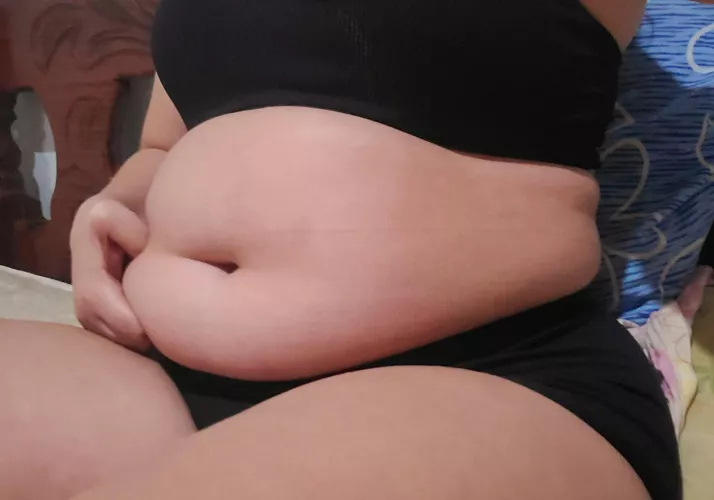 Sexy belly 😋 by ivanelysS