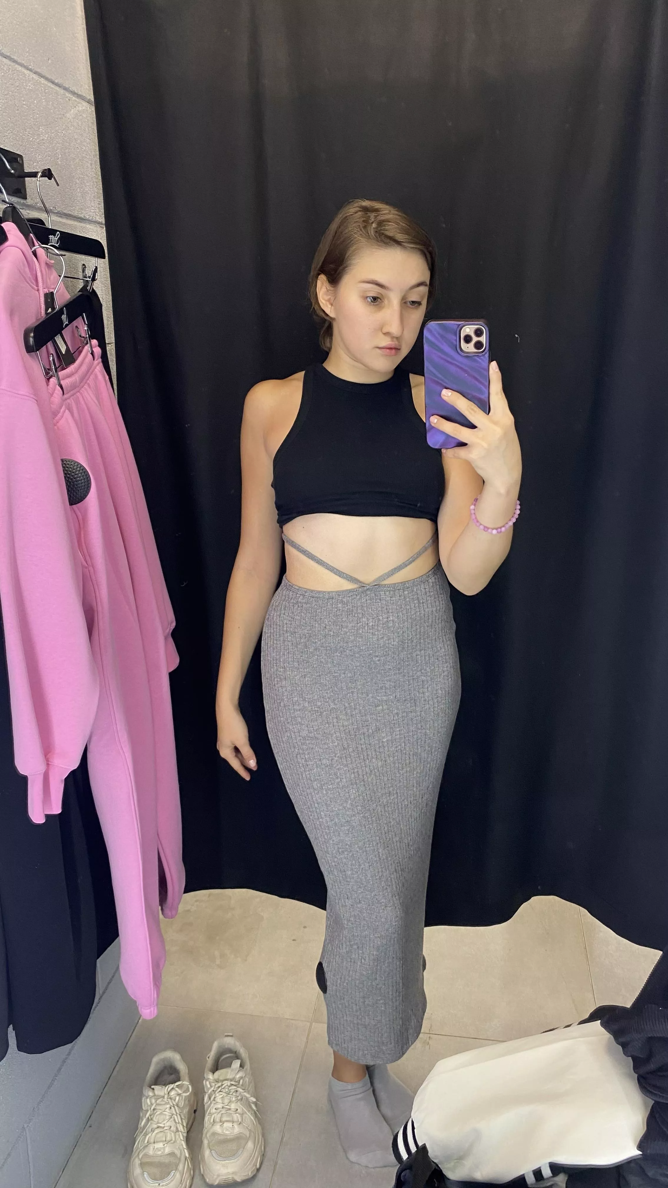 Tight long skirt - yes or no? posted by KathyYoungg