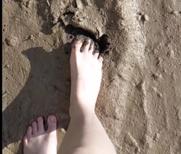 What if I squish mud between my toes all over you  by Talyafoxx