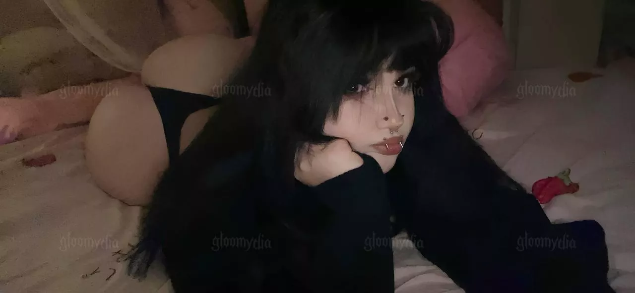 who ordered the big booty punk gf? 🖤 posted by MonitorAdditional828