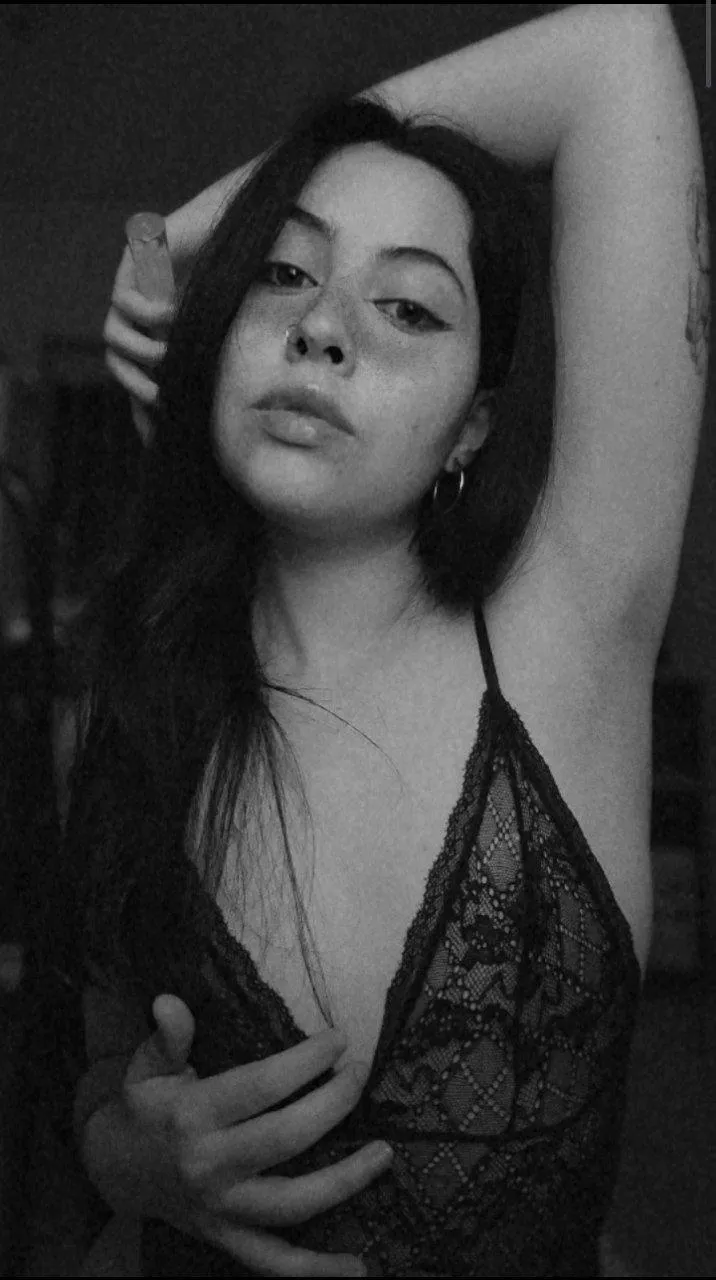 Why did you come into the world if not to worship me? 🖤👩🏻‍⚖️ posted by Fun-Occasion-9122