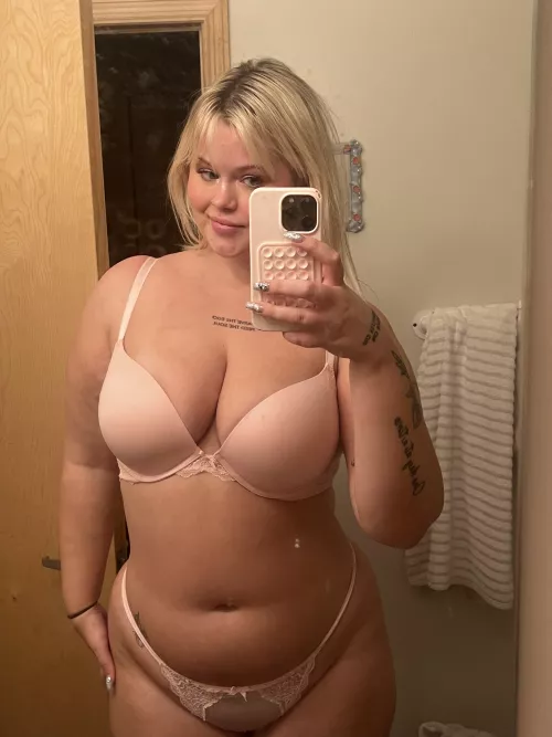 Am I fuckable?  by wispy_girlwa