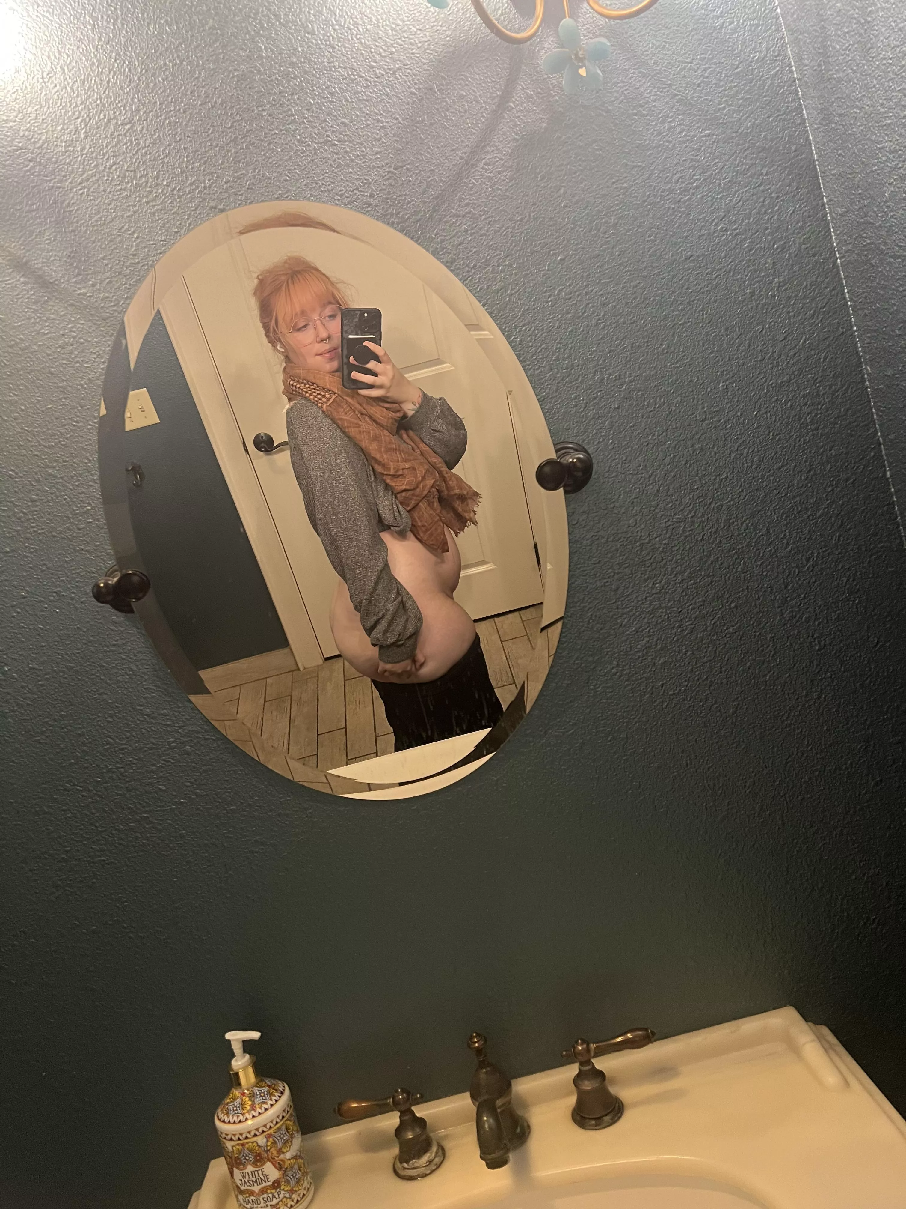 Coffee date? posted by Glitteringworm78