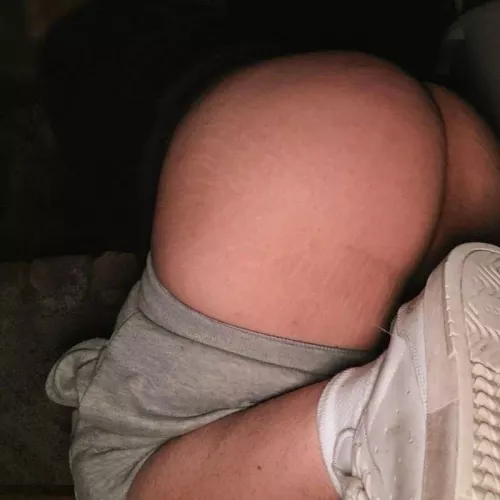 Curious Straight Short Lasian (Latino Asian) never shown this side of me DM me please about to go shower if you wanna join me ;) on SnapCh kevhxx69 by kv3435
