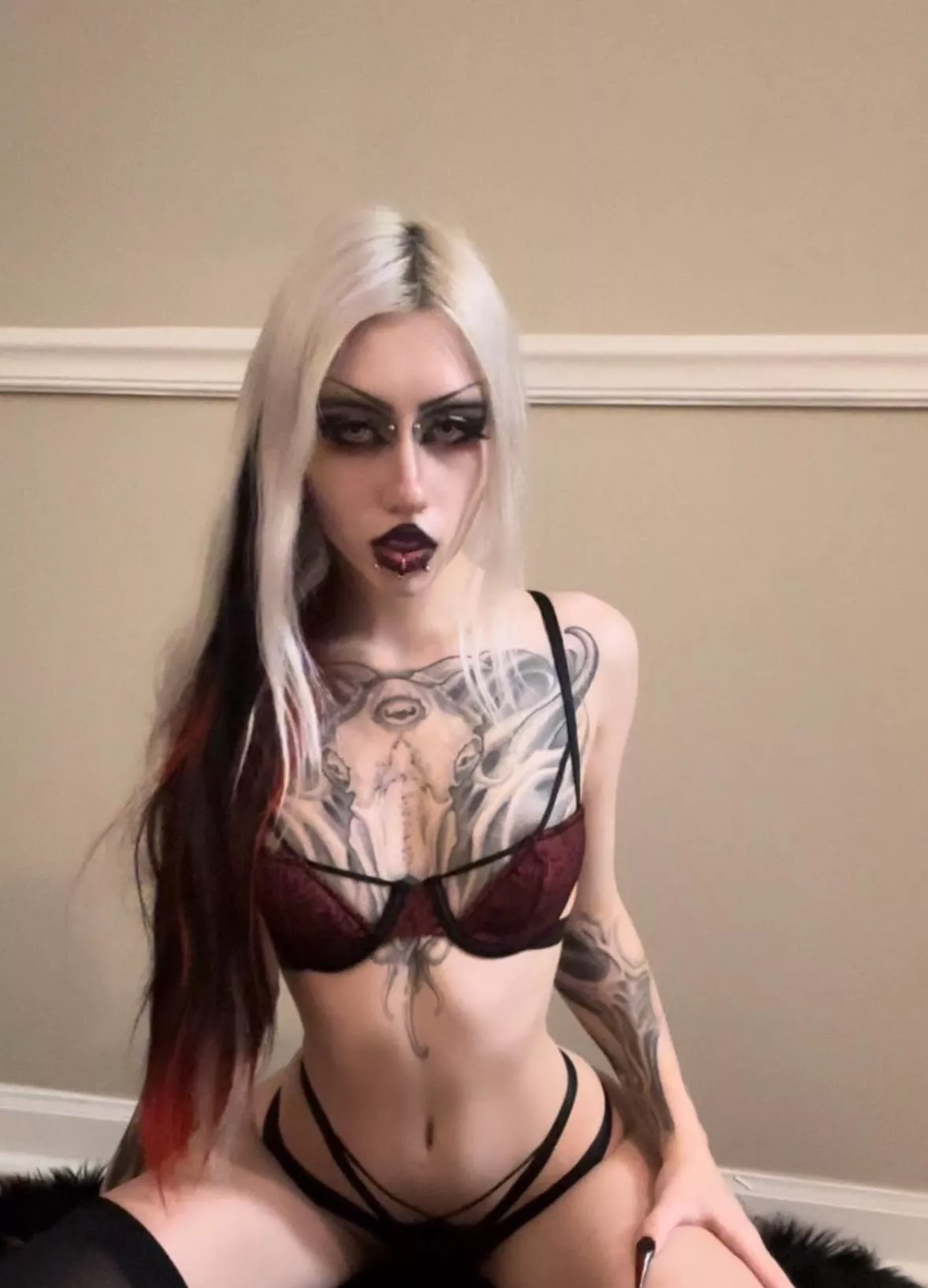 Do you like my lingerie? posted by Vileslag