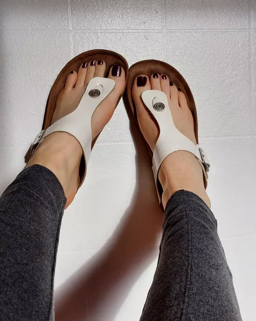 Enjoying the afternoon sun in my white sandals  by cindyslovelylegs