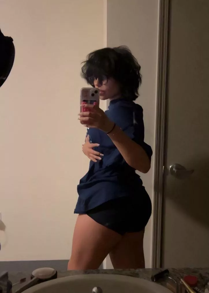 Gym girlie for you <333 posted by You-own-chelsea