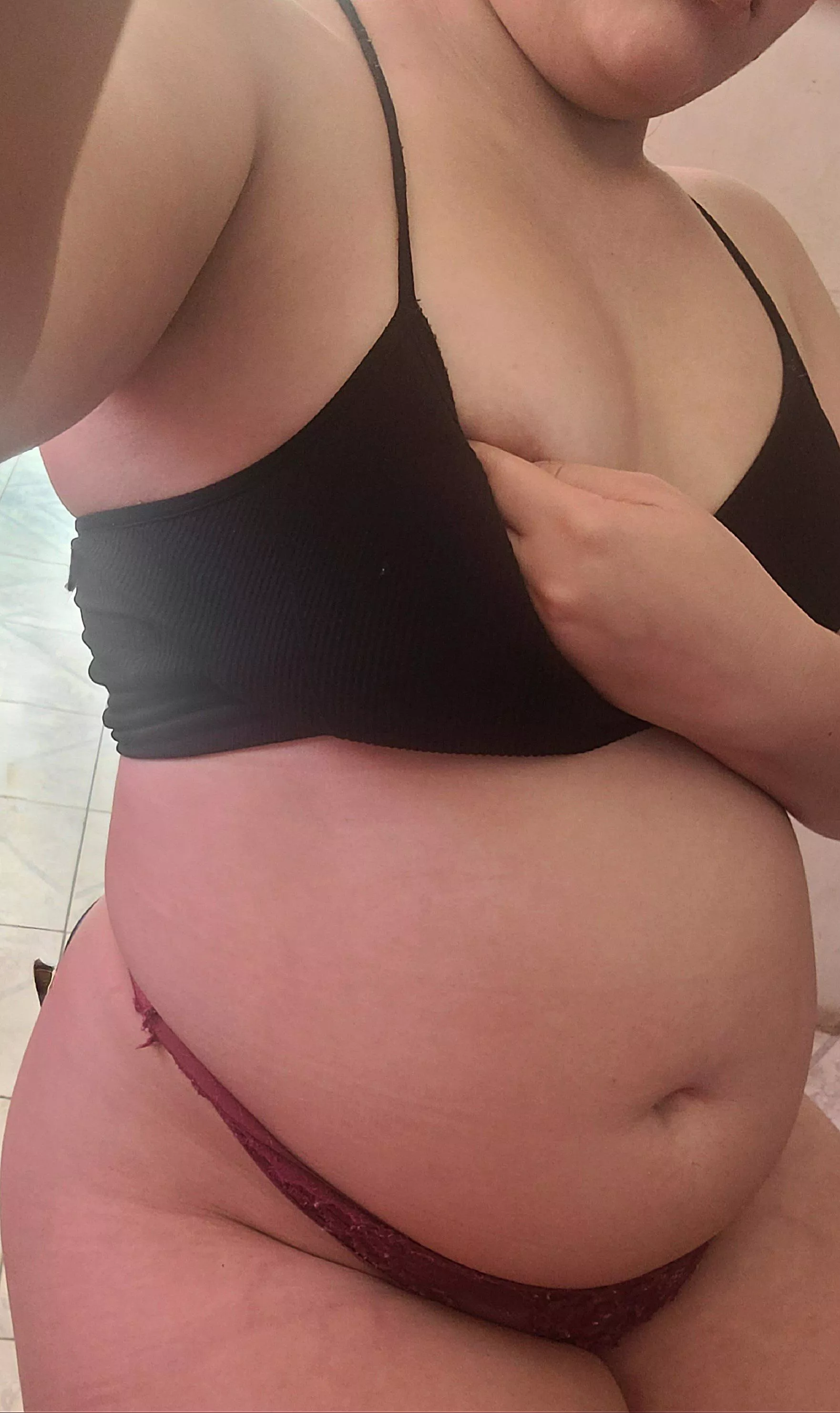 I already have a double chin 😳👌 posted by ivanelysS