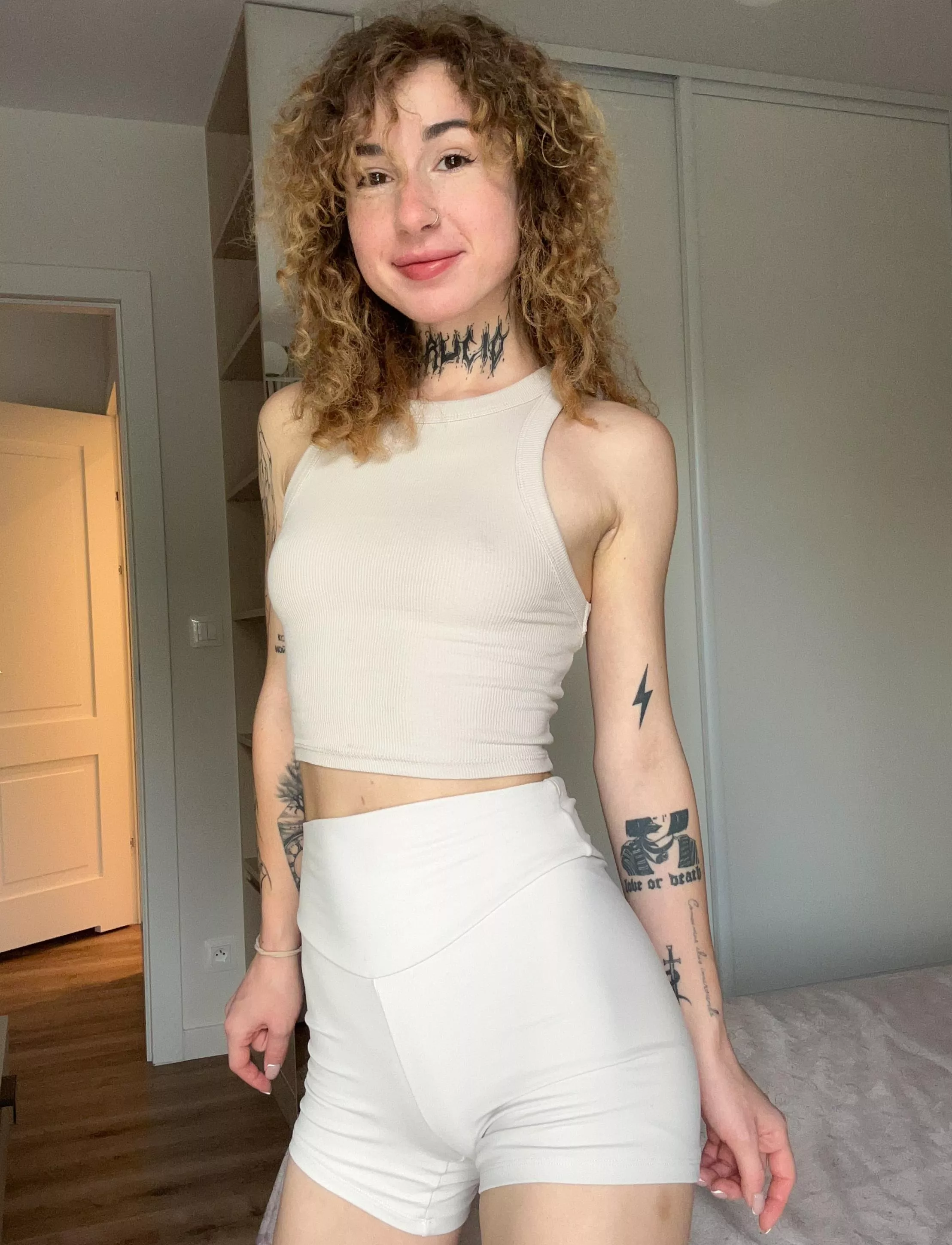 I think that beige color looks good on me posted by dreamfairyy