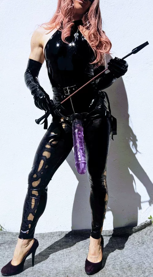 If we were hanging out and i asked you to suck it, what would your answer be? by powerfulzoyaxxx