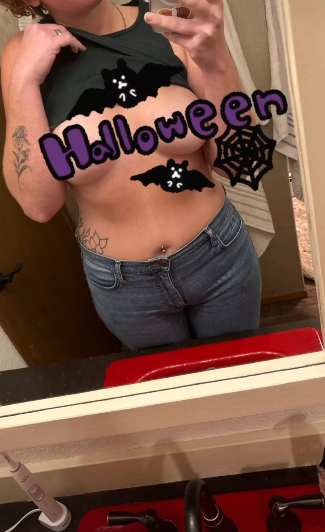 It's spooky season you beautiful ladies :) posted by WillowEmberX
