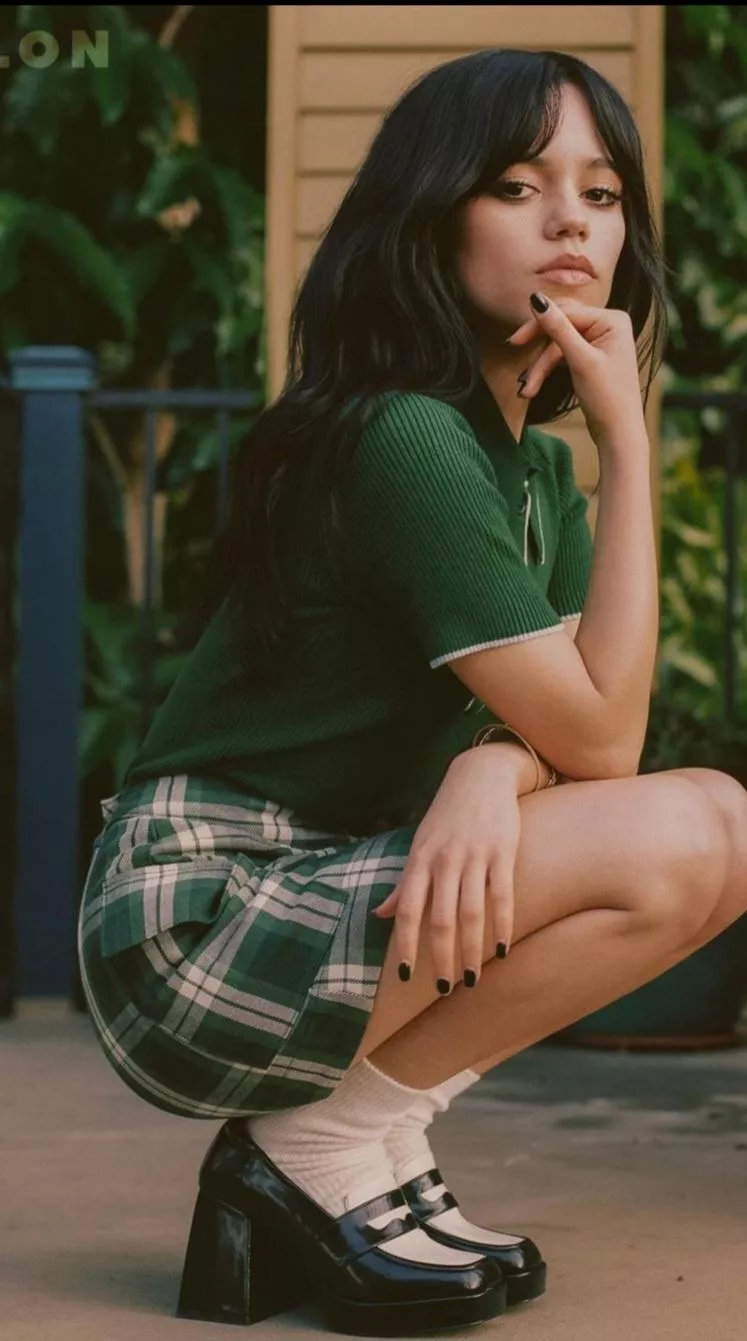 Jenna Ortega  posted by Comfortable-Run-63