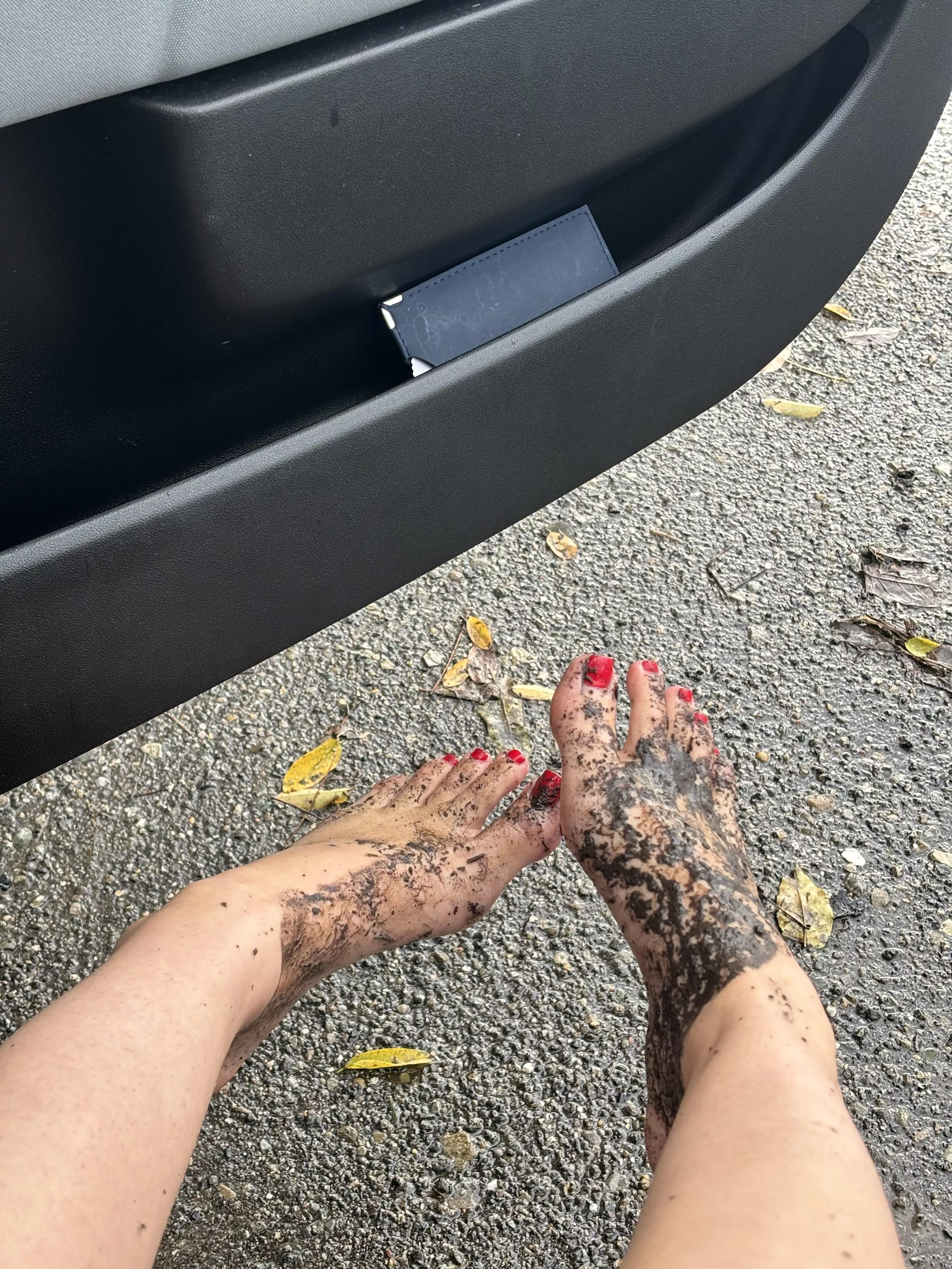 my dirty halloween feet posted by onlyjuliavoss