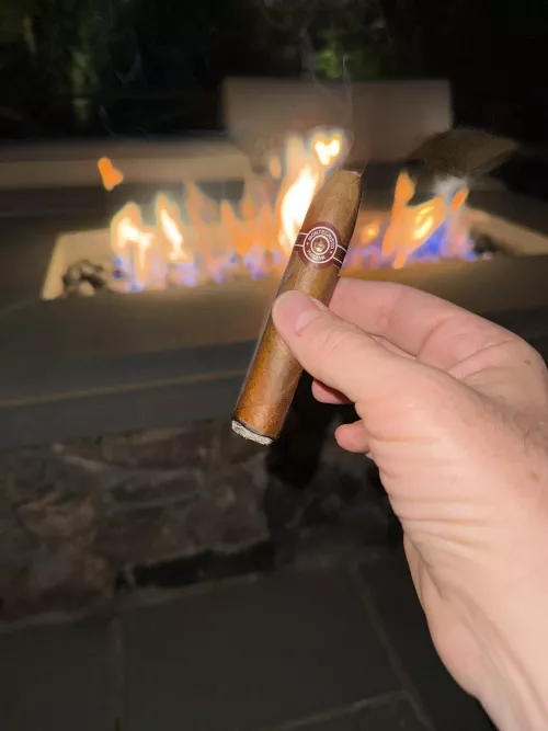 Nothing like a petite 2 by SPQRstonks