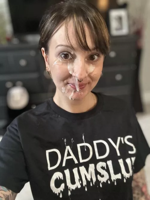 Providing a demonstration of the shirt 😇  by wittlemousey