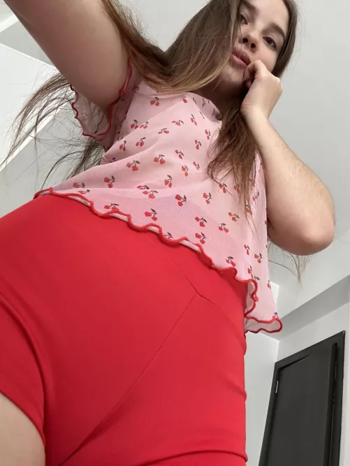 These shorts are alittle tight don't ya think by Kiwi_Go_