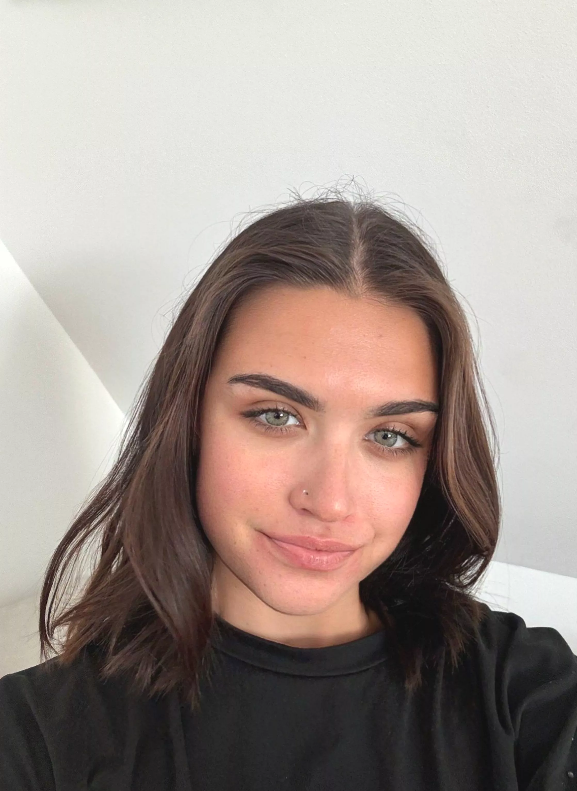 This day is off to a good start. posted by againstforemast