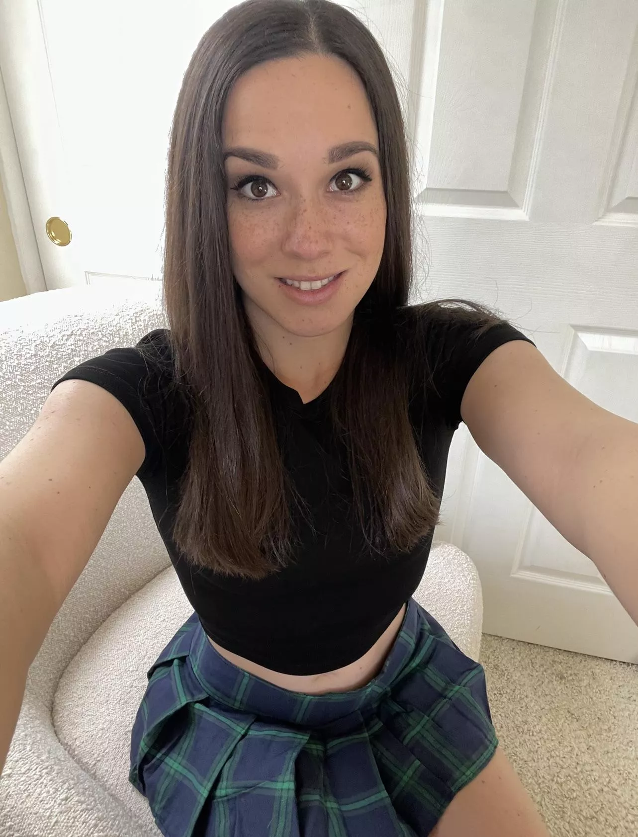 Today has been lovely. I was super productive and now that the weekend is almost here I can finally relax!  posted by AlanaAraya