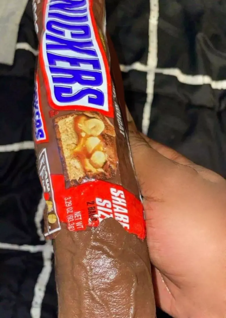 Trick or treat snickers bar  by Jorborg23