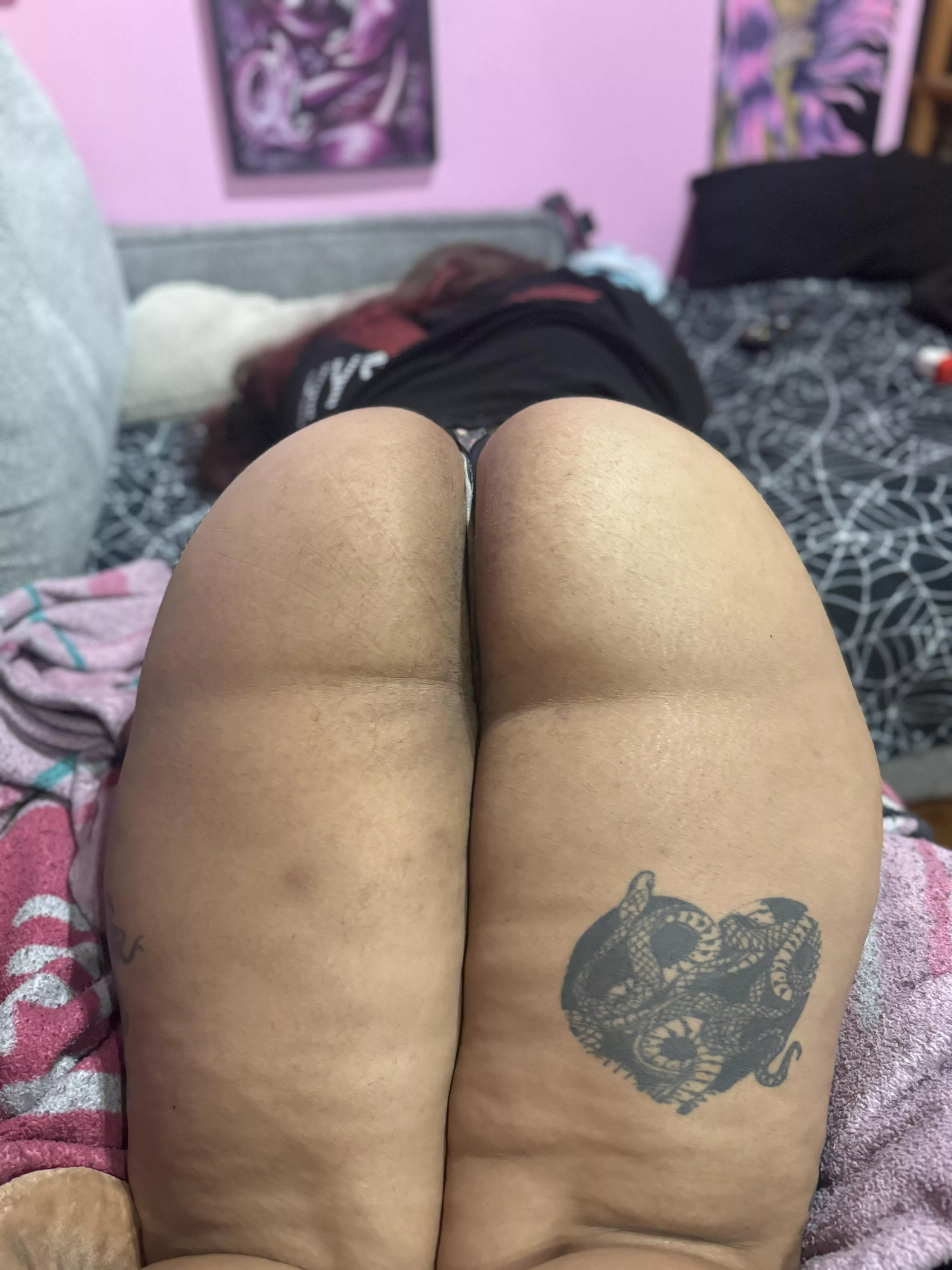 Wanna sniff? posted by Brazilianbooty666