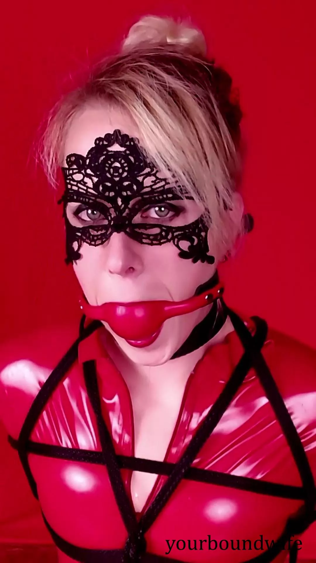 A nice extra large matching gag.  posted by yourboundwife