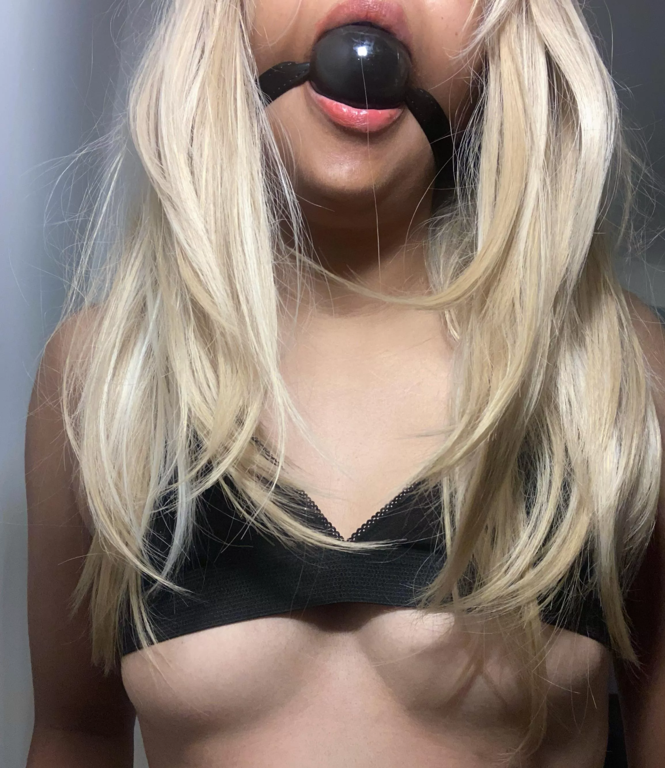 A very good girl indeed 😇😏 posted by bondagekitty_