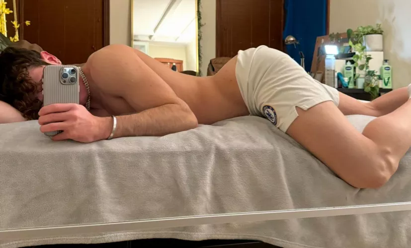 Are you coming to snatch my shorts ? by flavio_booy