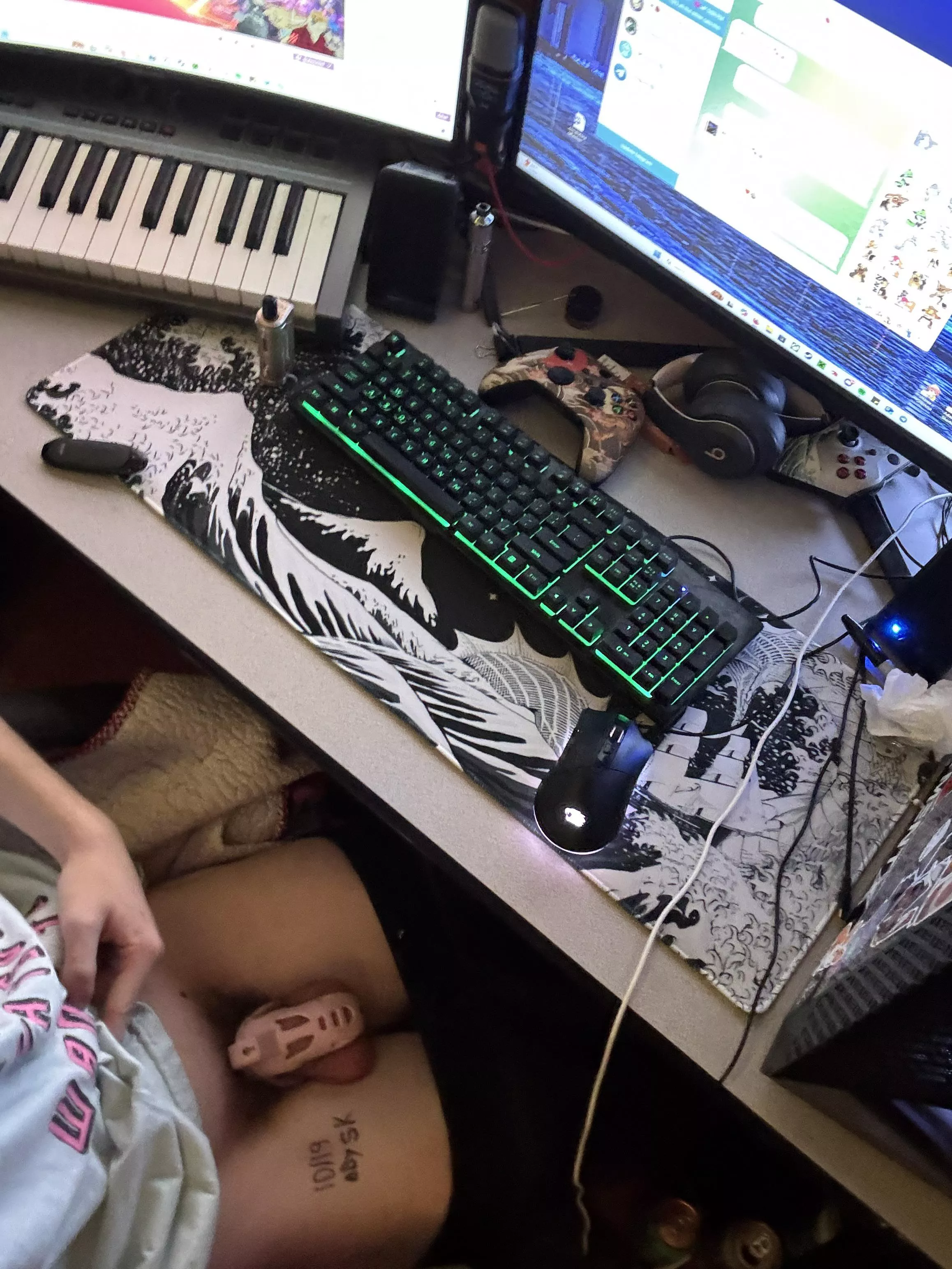 Day 18! Featuring my new setup >:3 posted by bboy45_