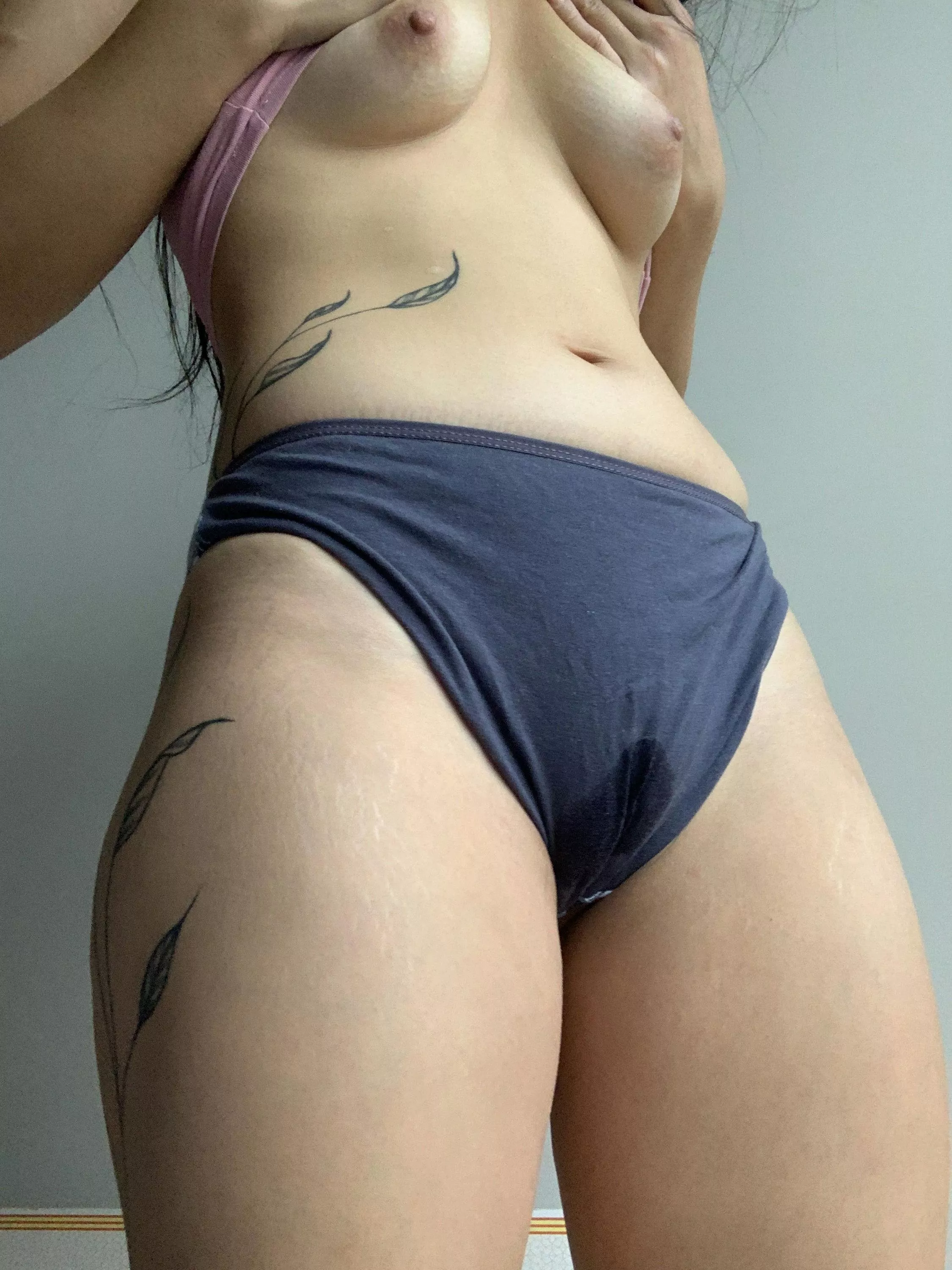 do you like that view? posted by Baby_gurLYY