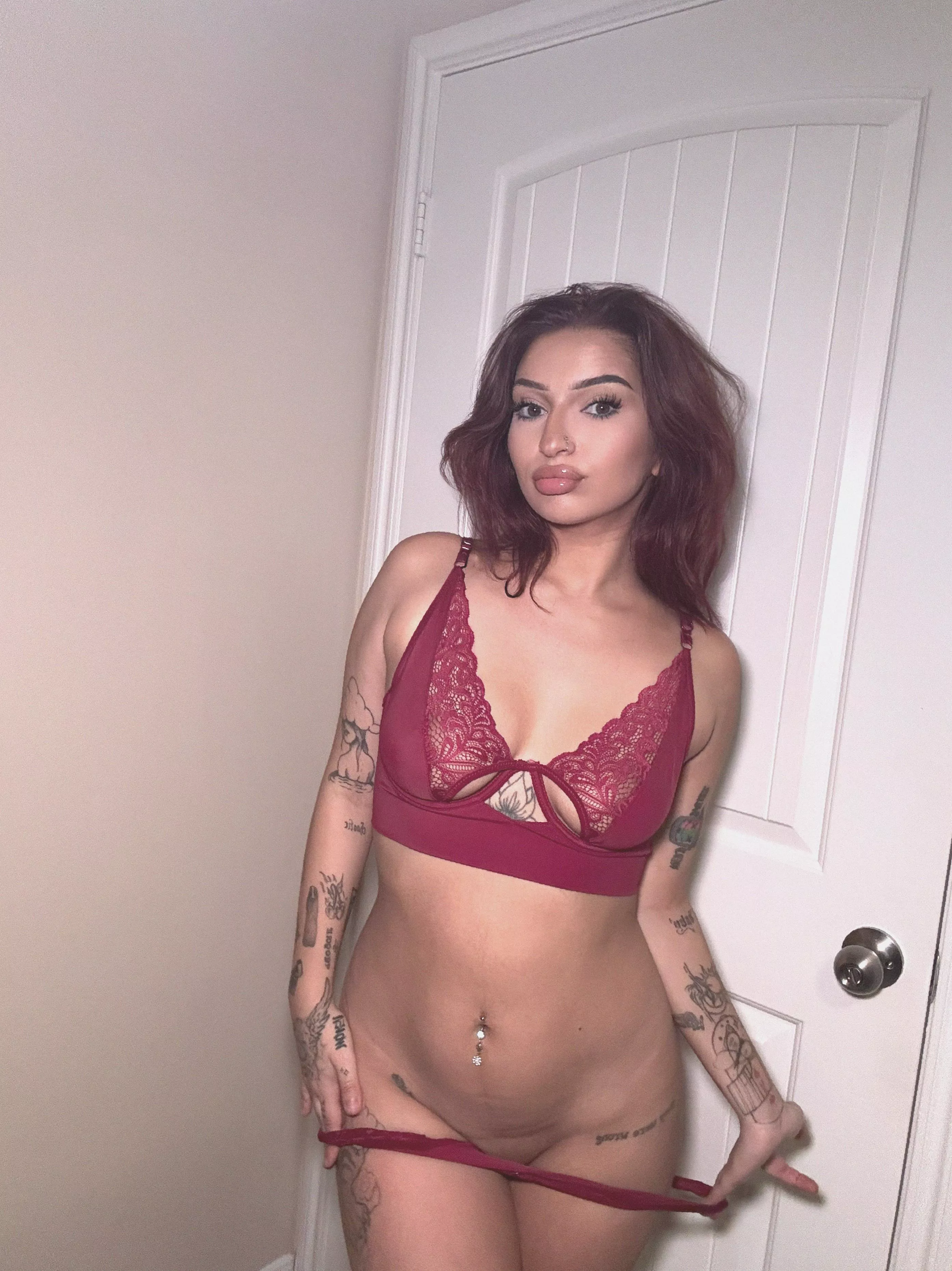 does this lingirie looks good on me posted by LavishJazz2