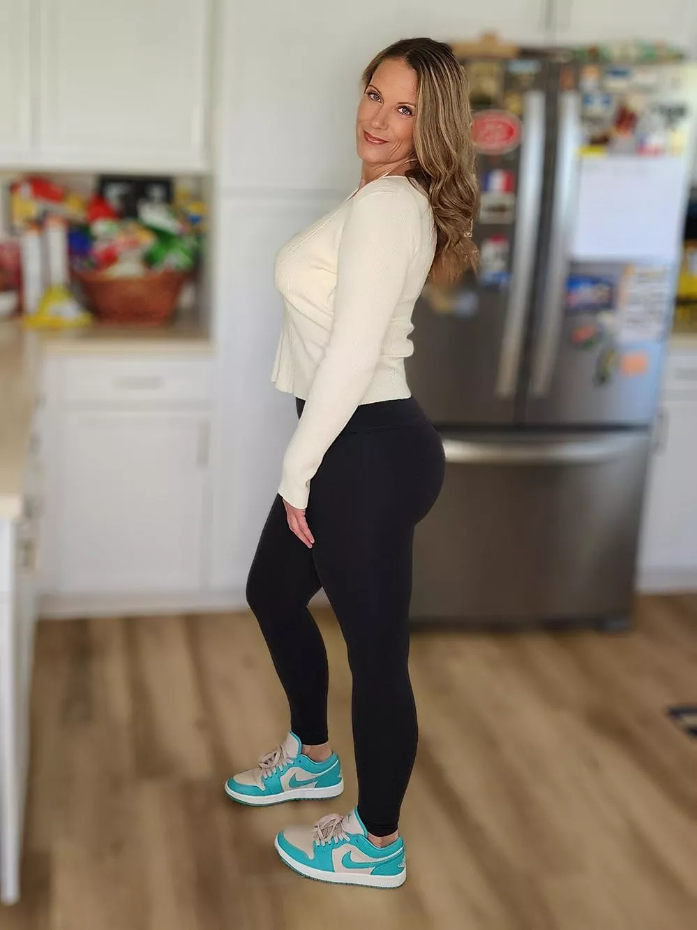 Going to make some cakes and pies today [f] posted by AnnabellePeach