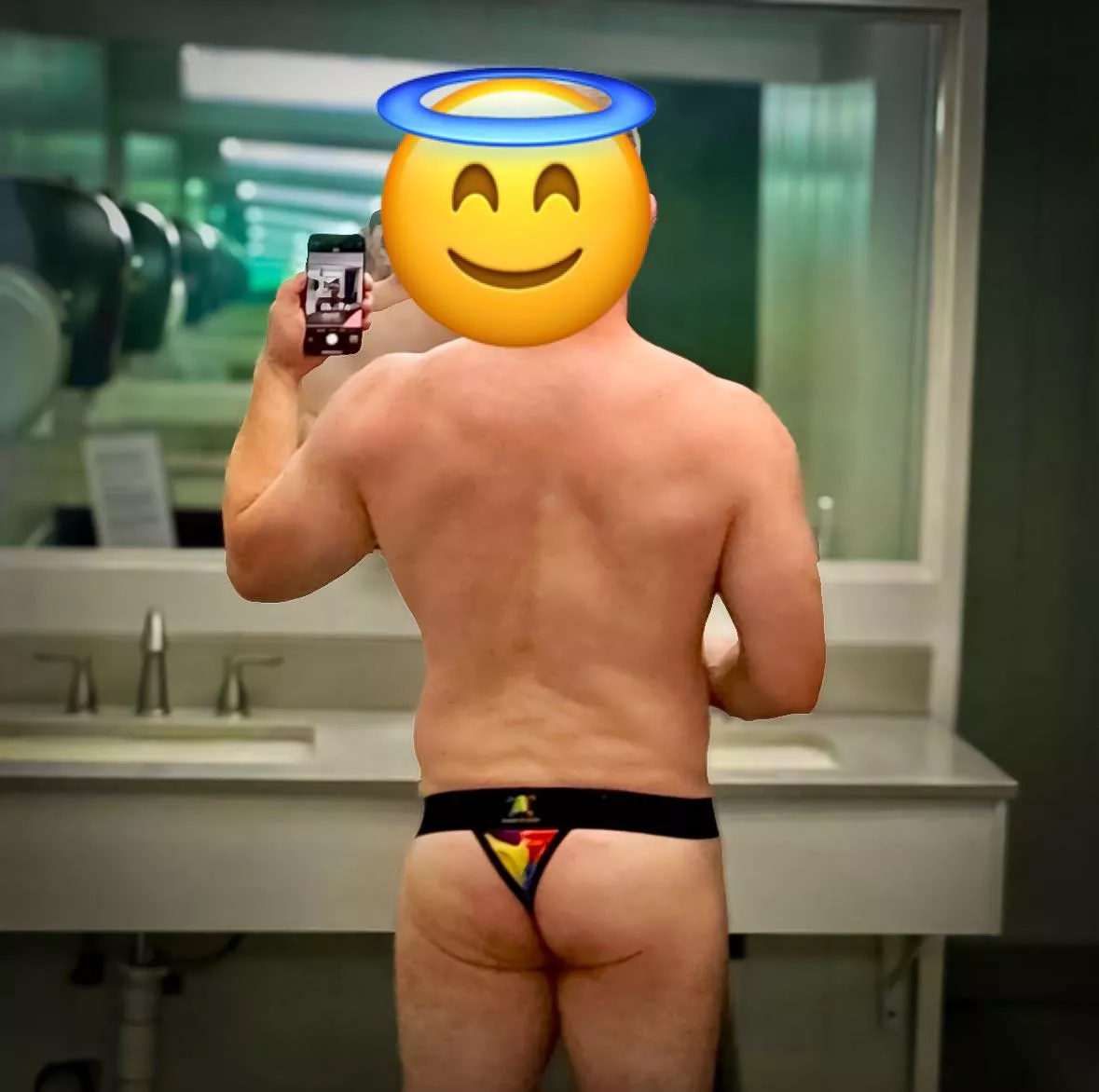 Gym selfie - almost got caught - again 😬 posted by Mercurius-Wings