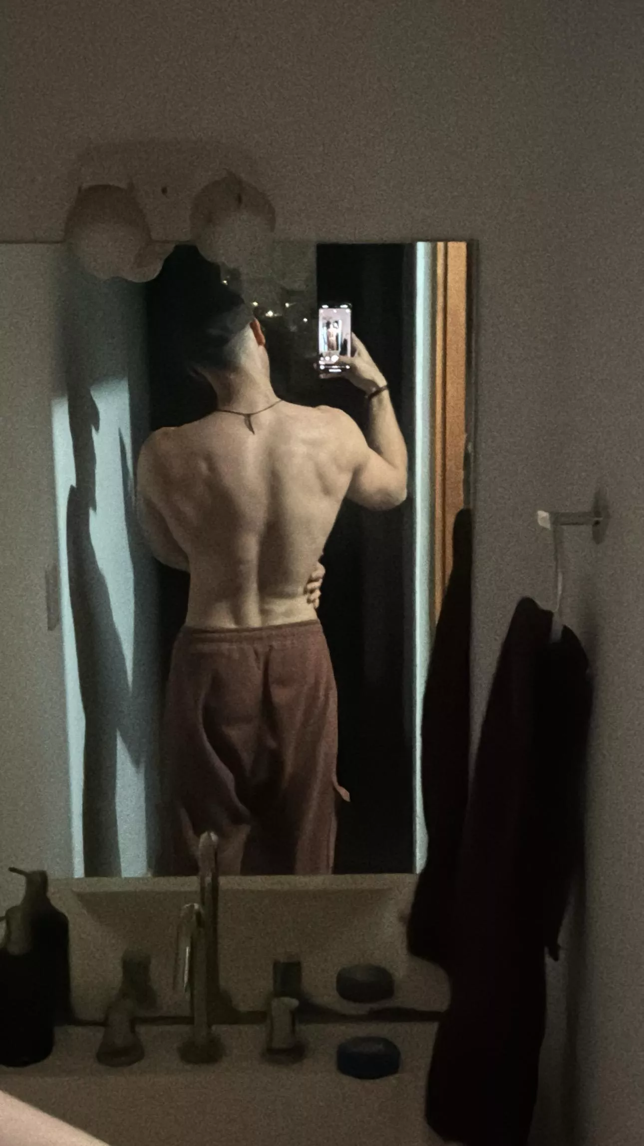 How's my back looking? posted by ManagementHefty5650