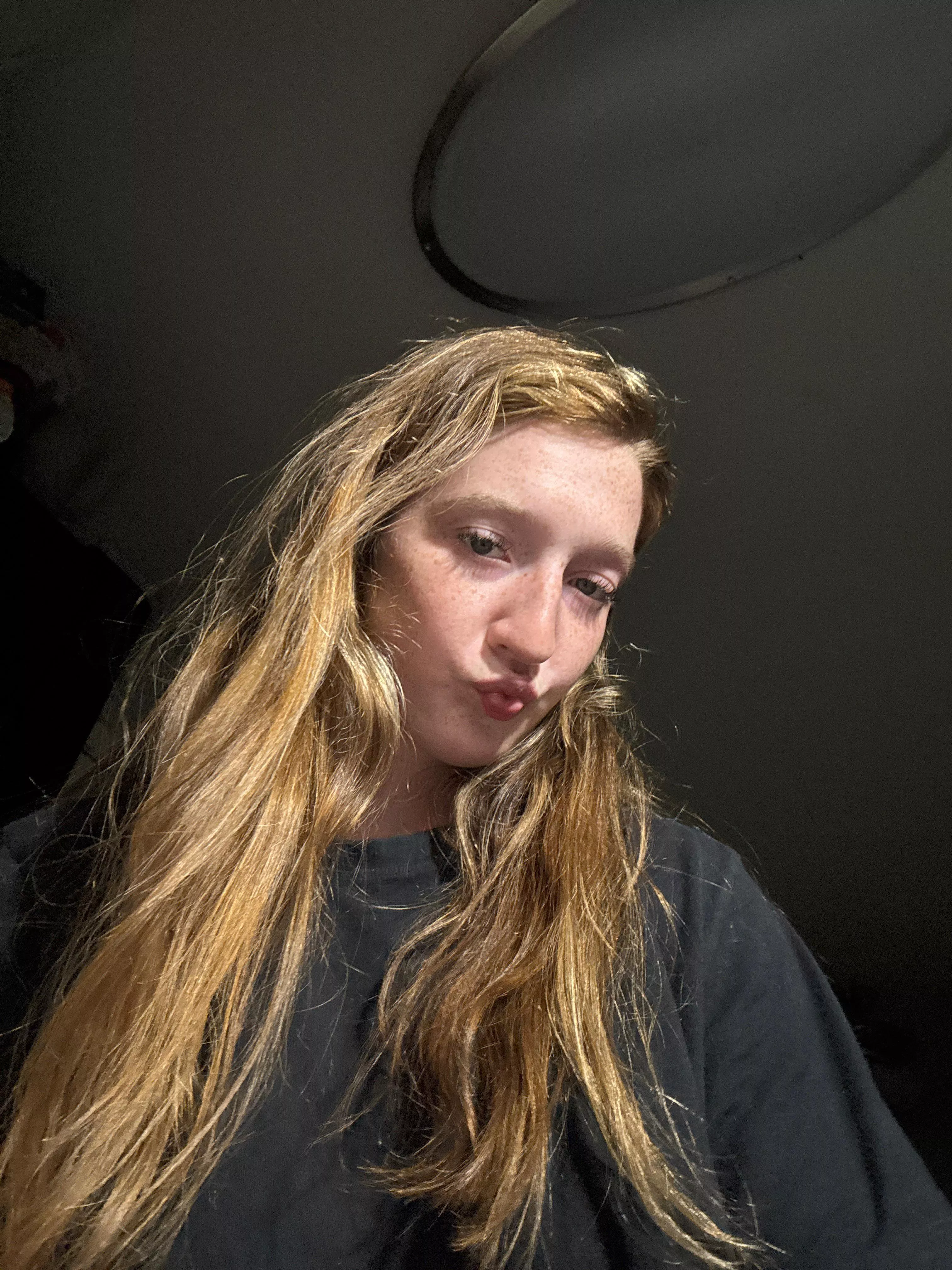 i know you’re off work 🤭 let’s have some fun tel- kissesforkitty  posted by Aware_Computer289