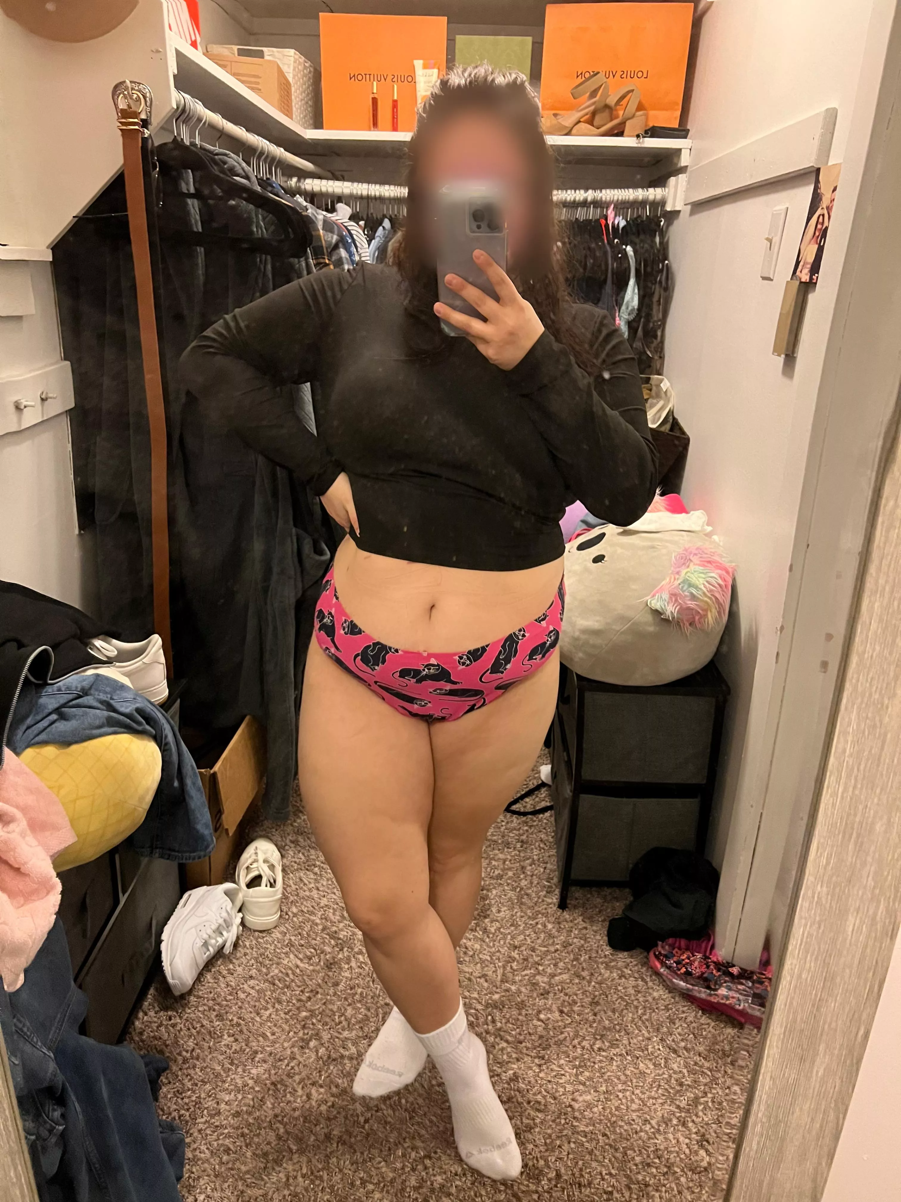 Idk felt cute, might delete later  posted by prettytoesss3