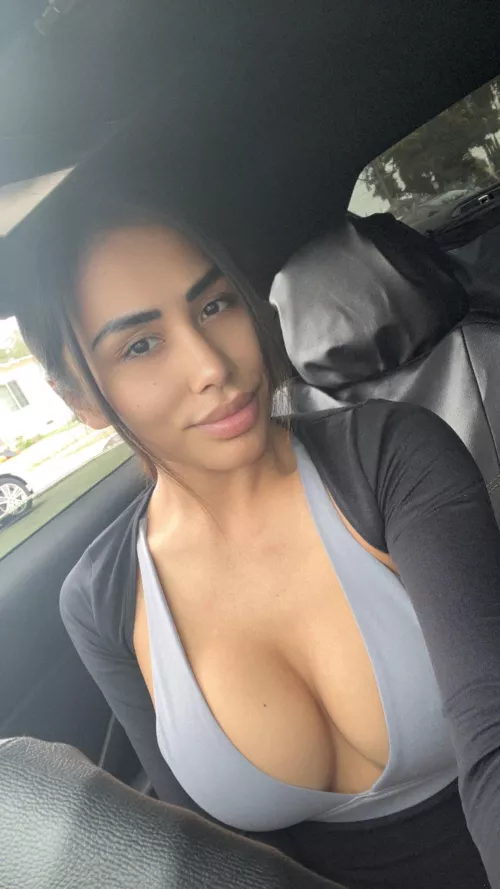 Jena LaRose is so cute and pretty even when she is not shooting/without make up  by exodia1993