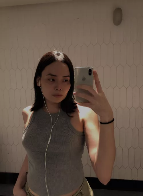 missed me?  by lawoflauren