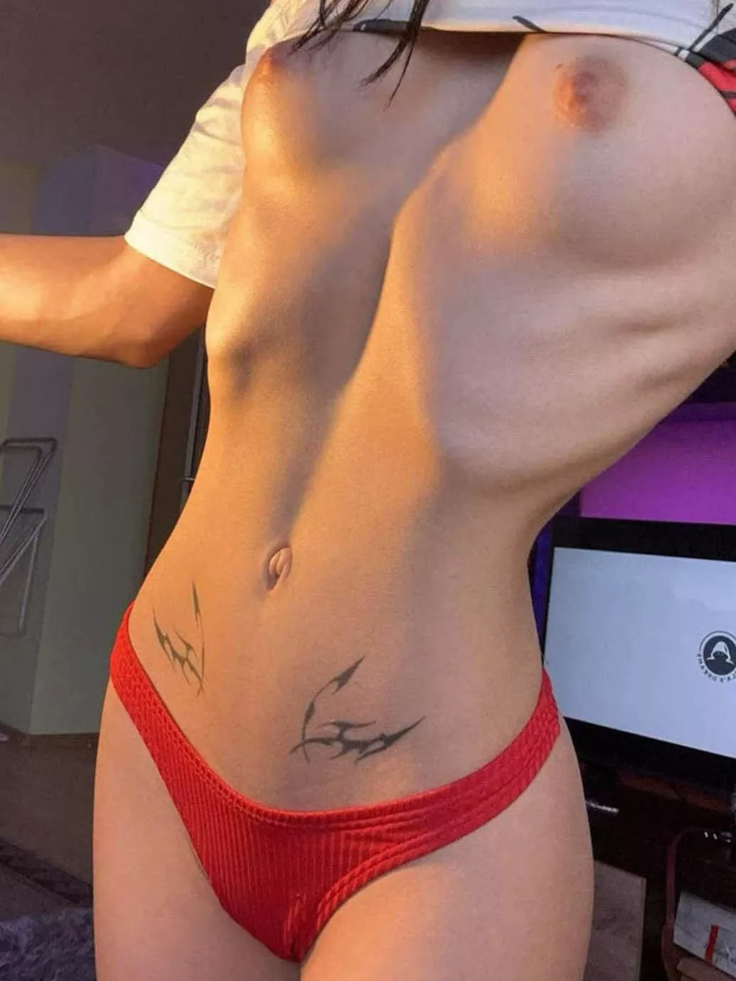 My ribcage, a delicate yet powerful frame posted by Isla_Lucinda