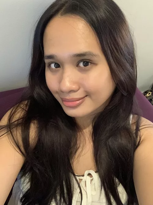 new girl here 💛 by Efficient-Cake-630