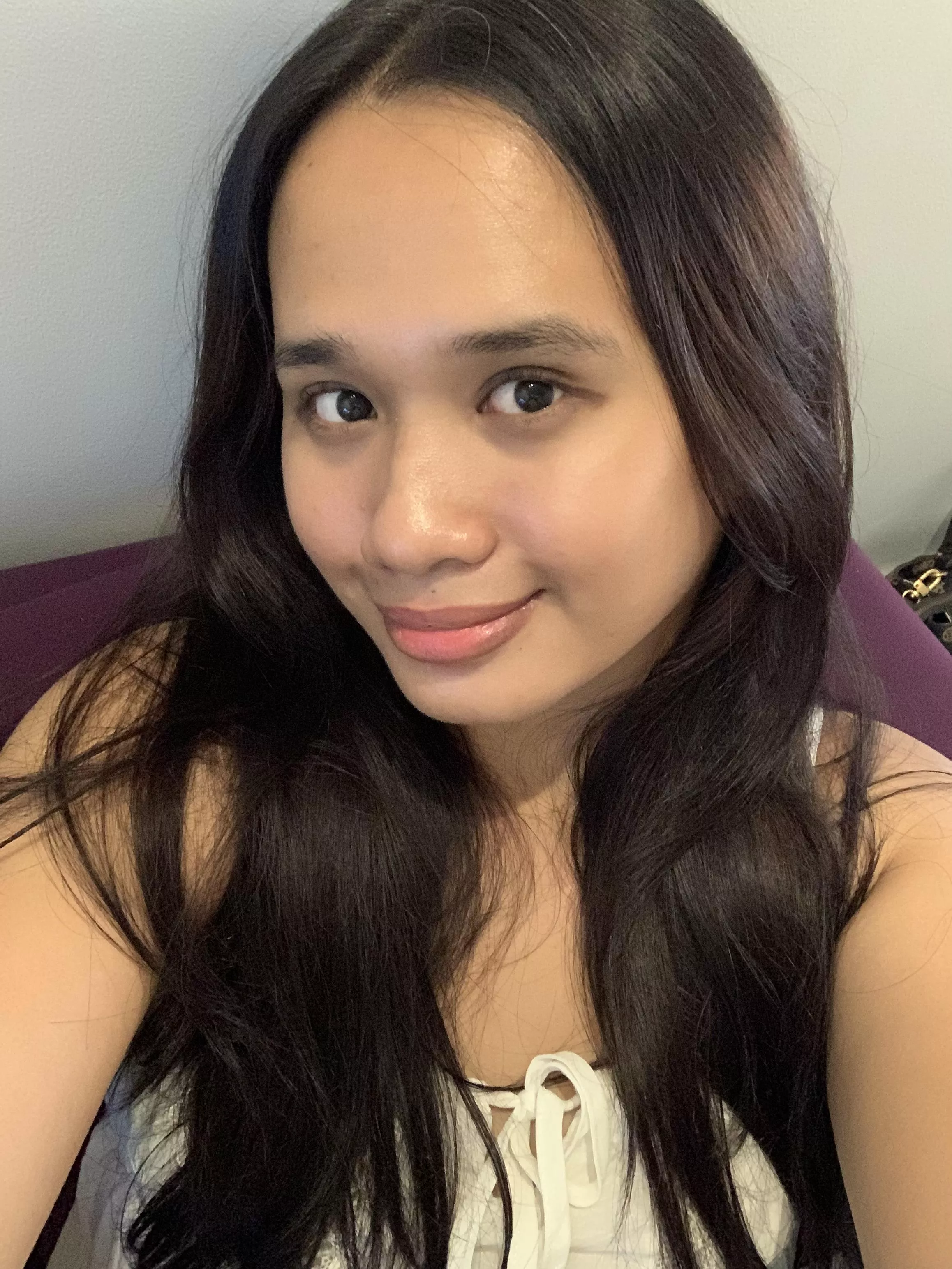 new girl here 💛 posted by Efficient-Cake-630