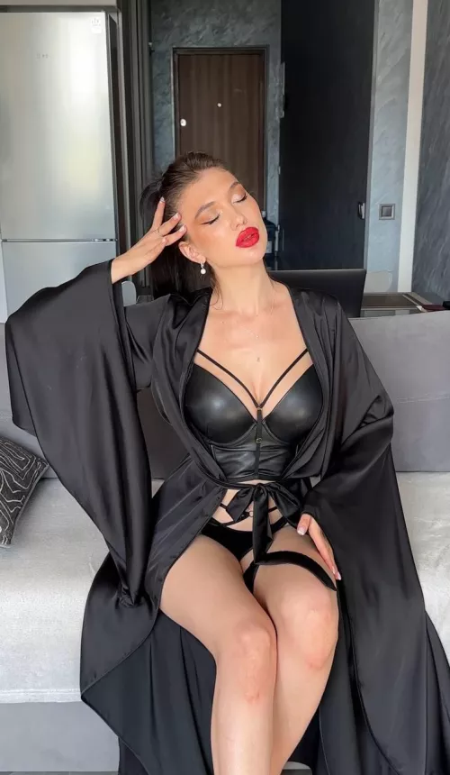 Perfectly shiny by emmy_li