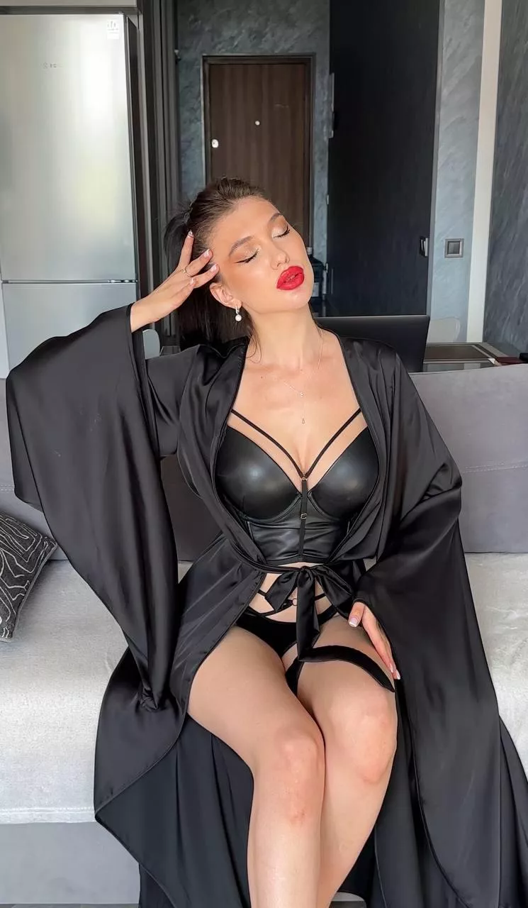 Perfectly shiny posted by emmy_li