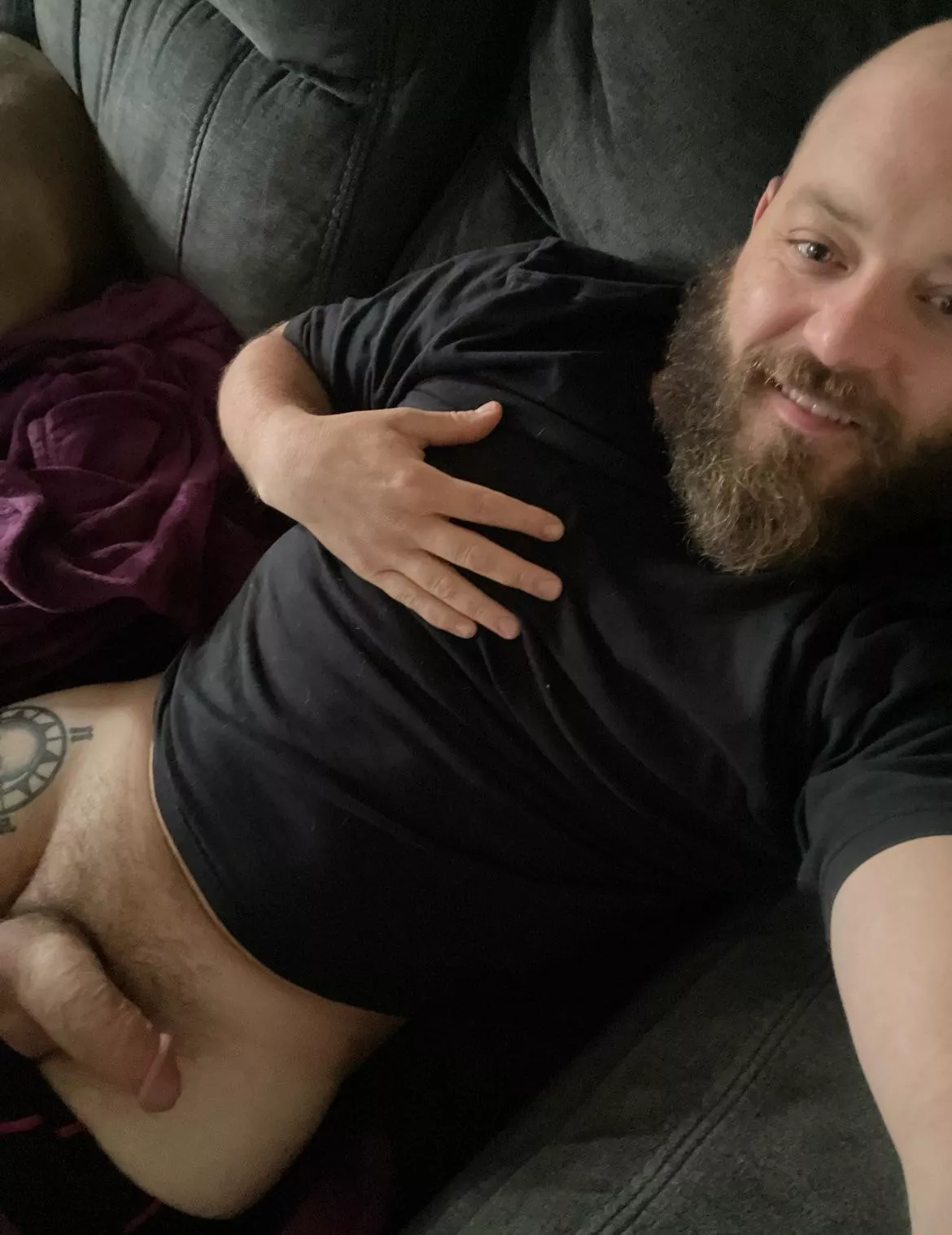 Relaxing posted by GymDates111