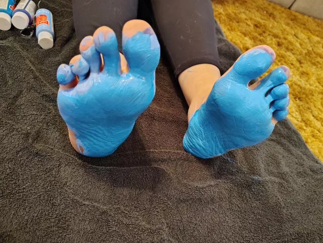 Self tickling with paintbrush aftermath :) (full video available) by darkmagicianinsulin