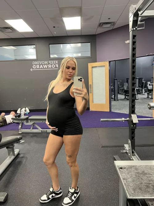 where else would i be besides out to eat by pregnantprincessxx