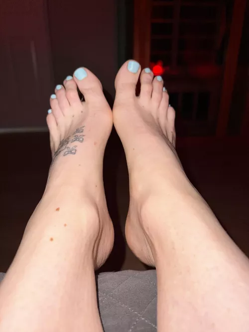 Would you cum on my feet? by Toe_Hawk